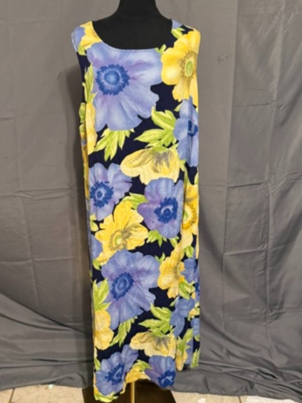 EXPRESSIONS Floral Dress Size 24W